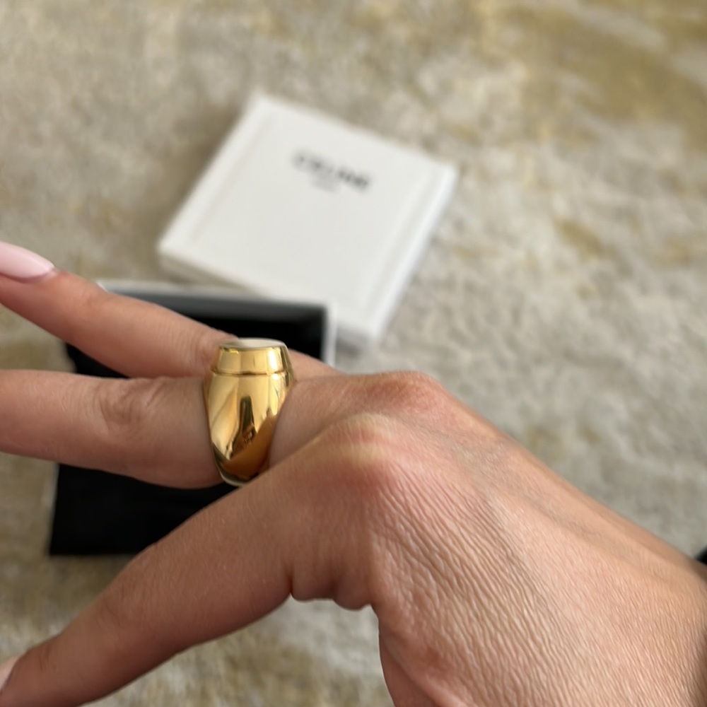 Celine Ring - Picture 8 of 13